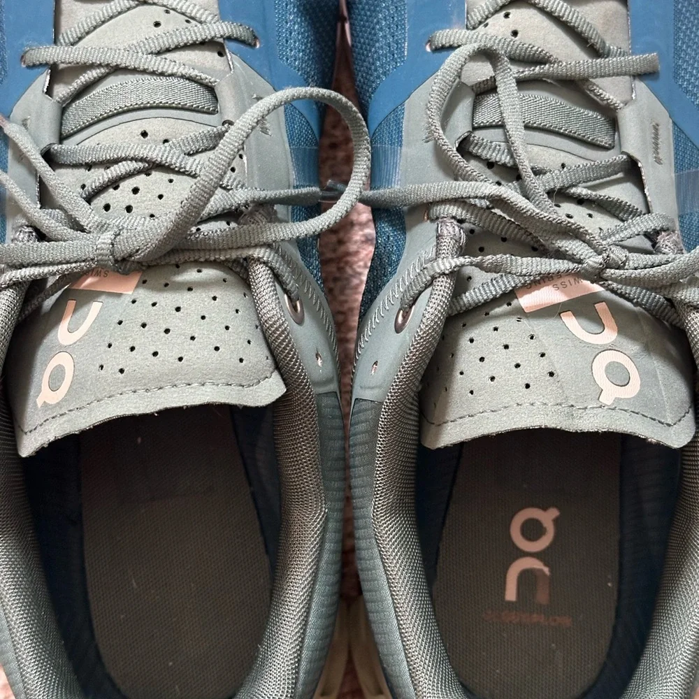 On Running Men's Teal and Green Cloudflow Running Sneakers